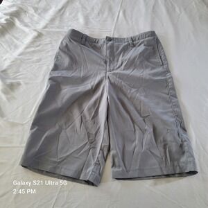 Under Armour HeatGear‎ Golf Shorts Lightweight Performance Gray Size 20